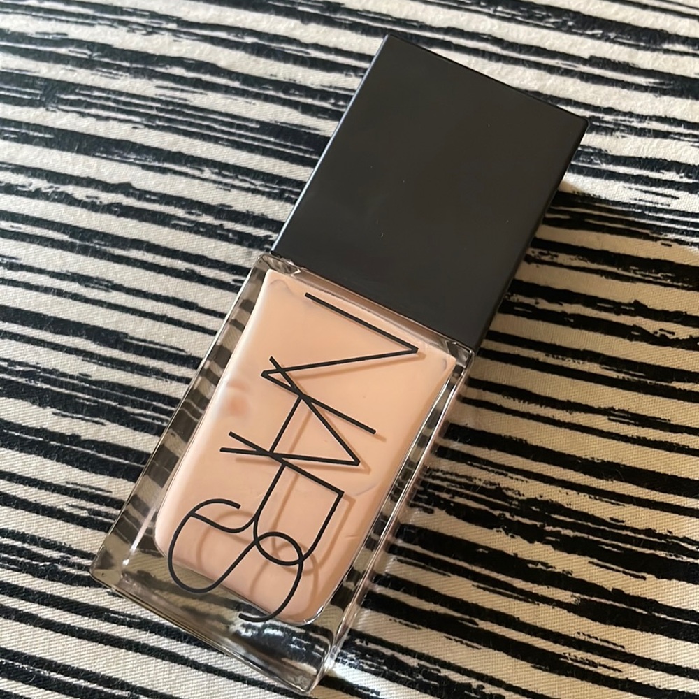 NARS Light Reflecting Foundation (Yukon)